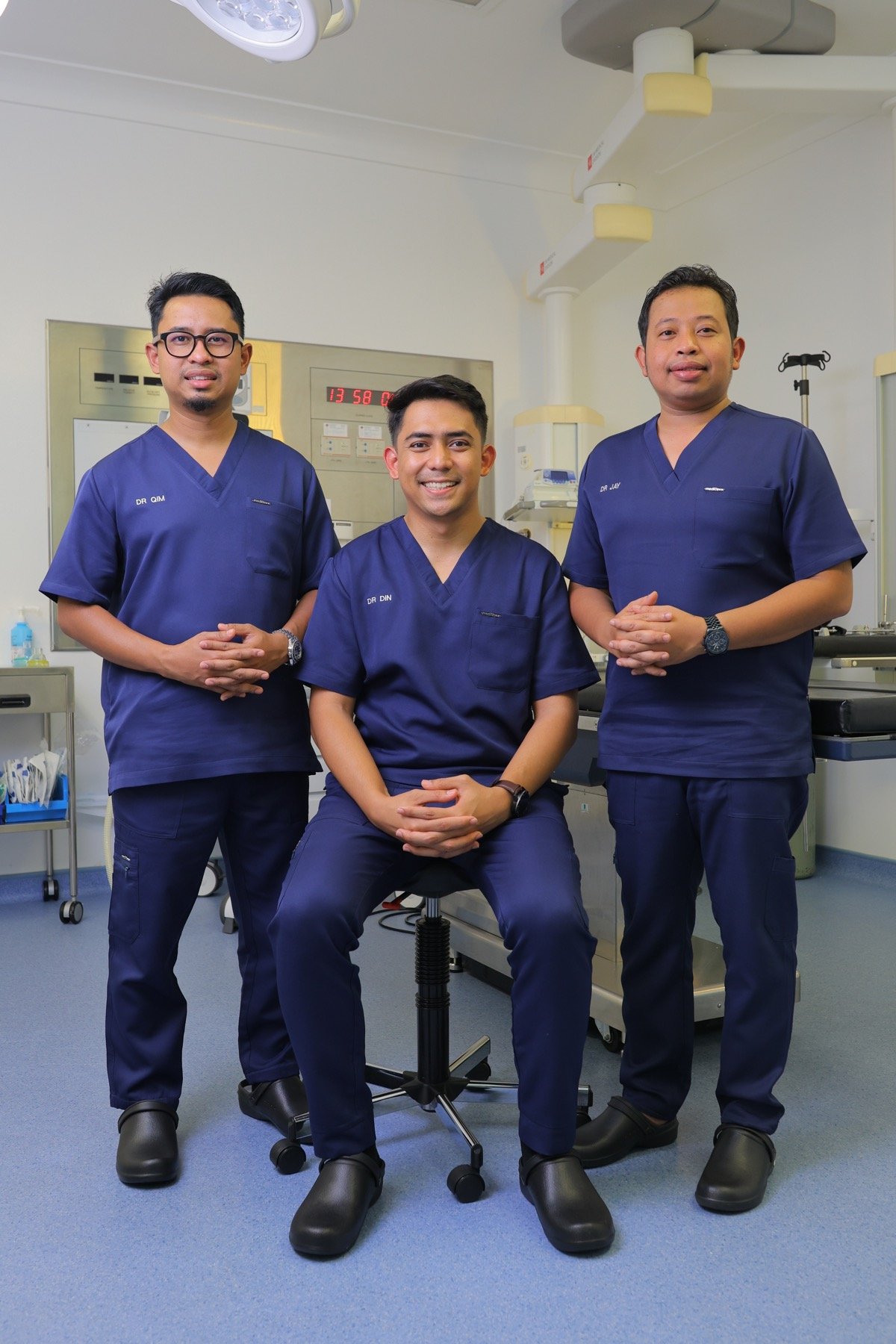 Pasukan doktor Klinik Etika Kota Bharu